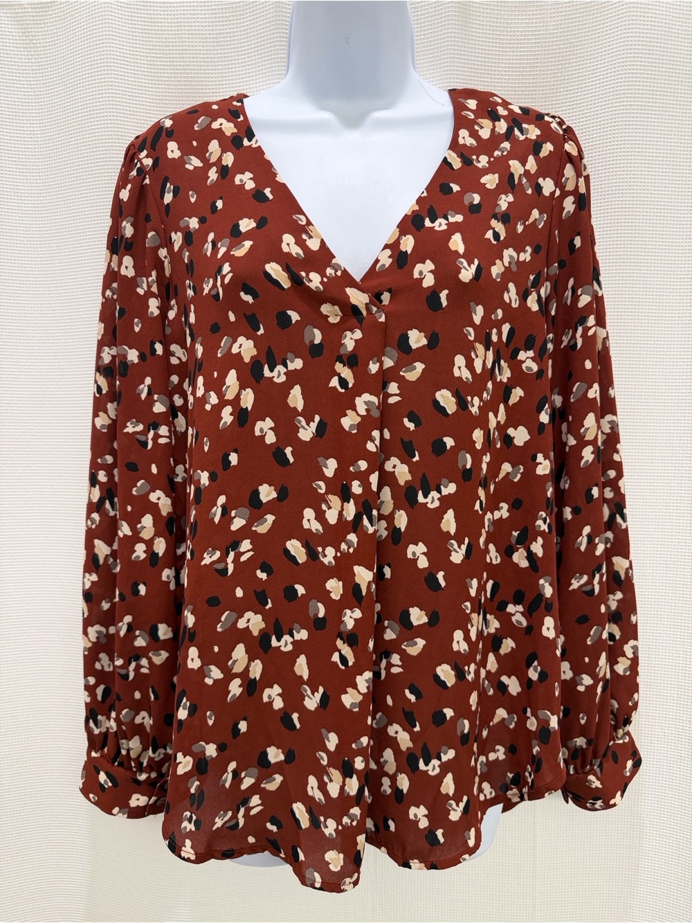 Lush Chantelli V-neck blouse features long sleeves.